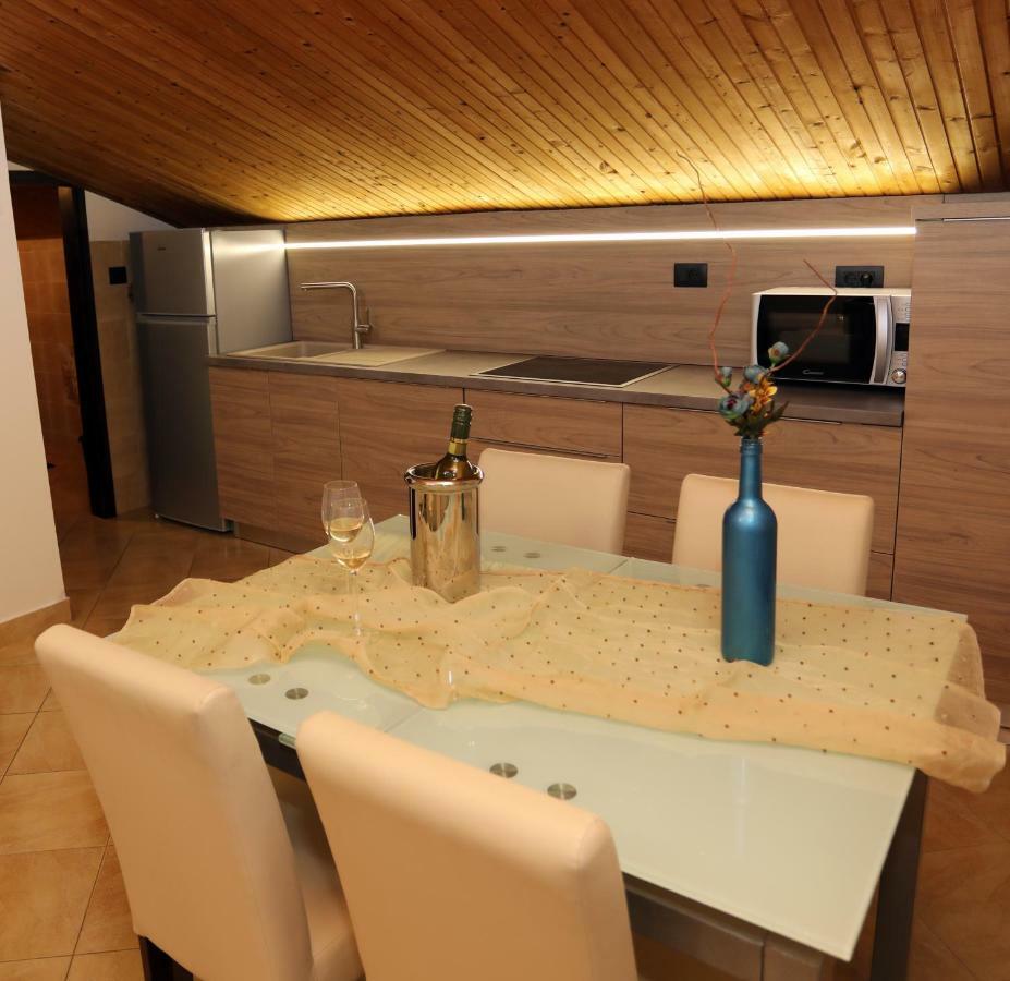 Apartment Leona Pula Zewnętrze zdjęcie